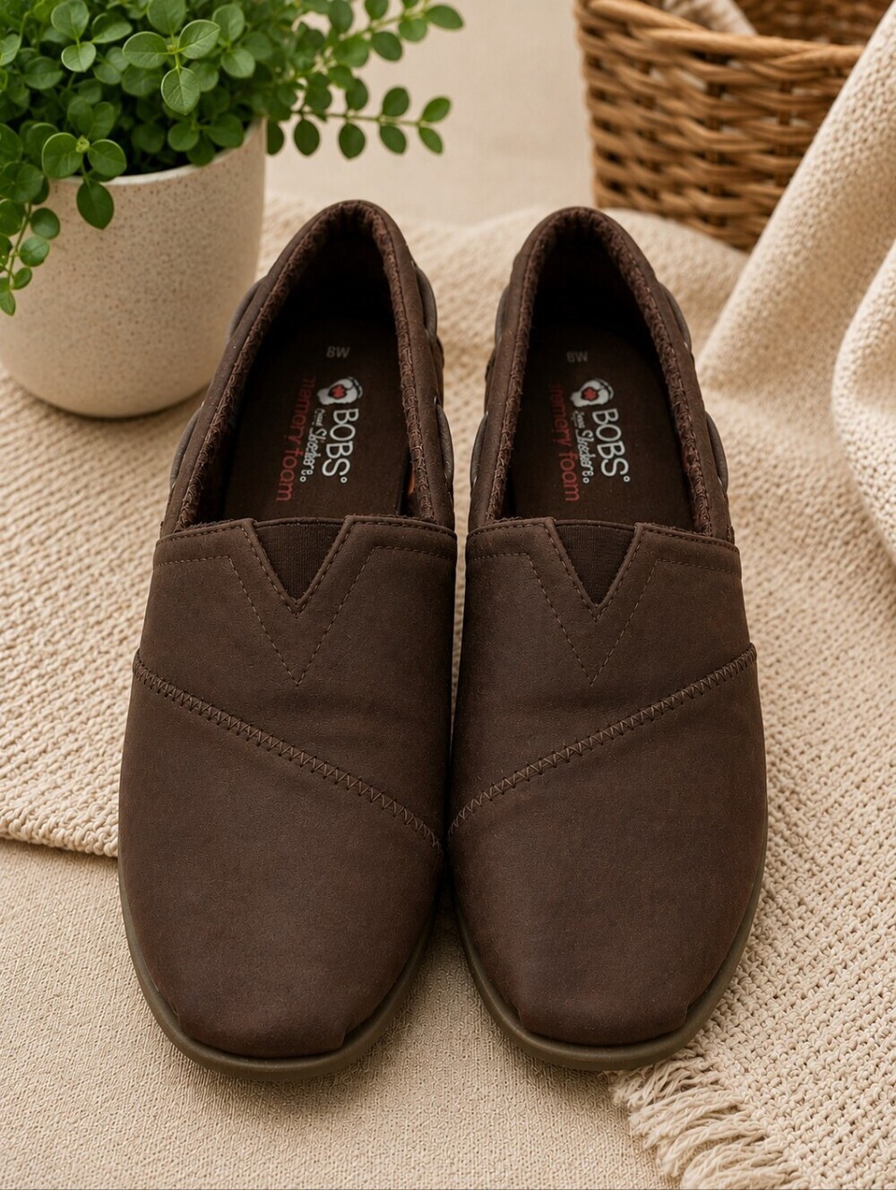 BOBS by Skechers Brown Microsuede Memory Foam Slip Ons Womens Size 7.5 Comfort